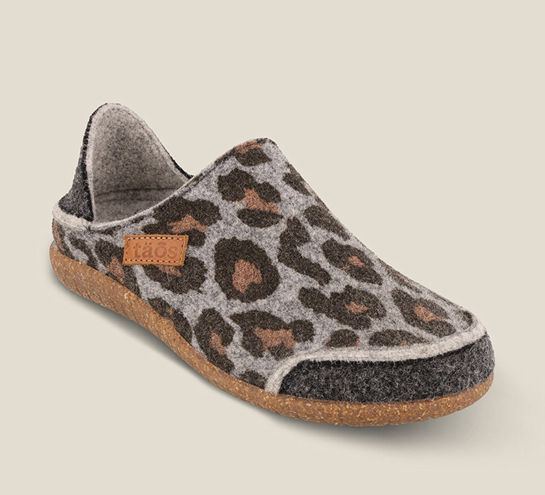 Taos Shoes Women's Convertawool-Charcoal Leopard Wool