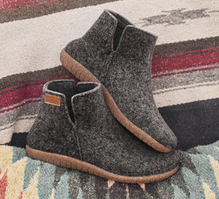 Taos Shoes Women's Good Wool-Charcoal